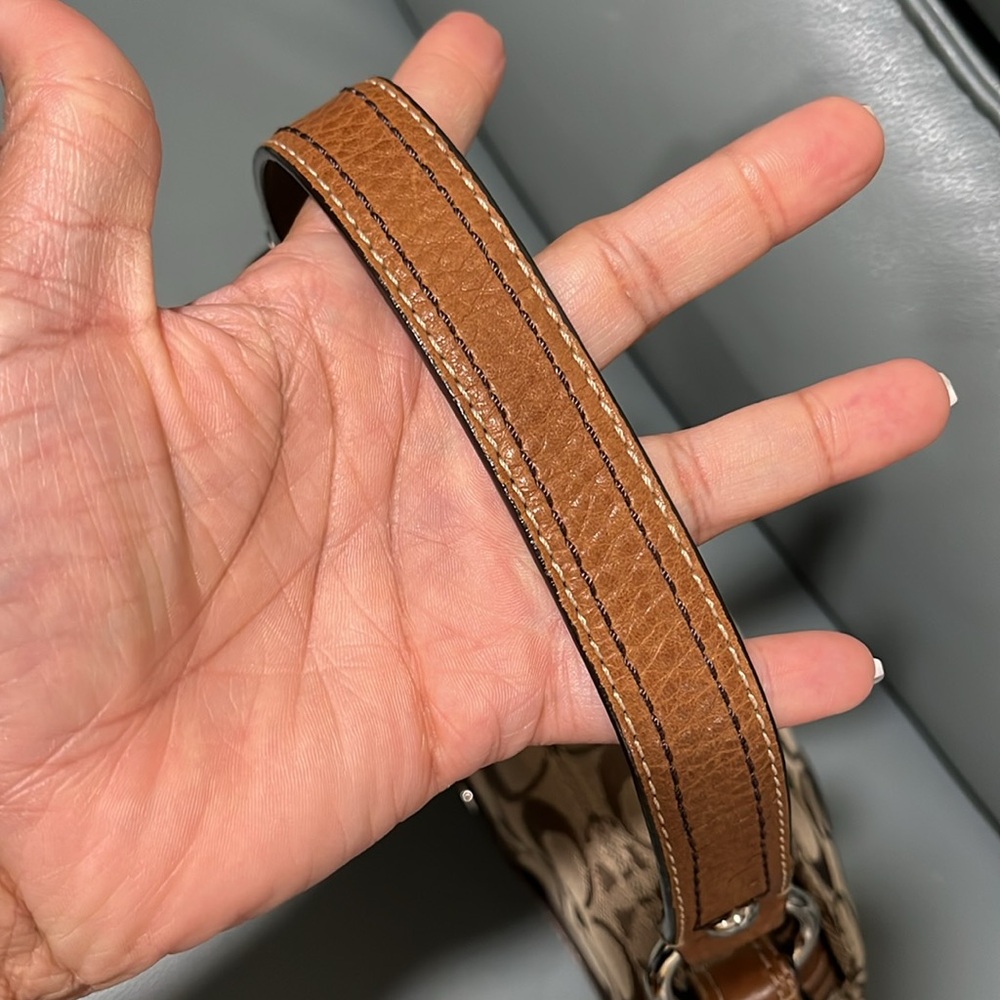 Coach Signature Brown and Tan Shoulder Bag - Picture 8 of 11